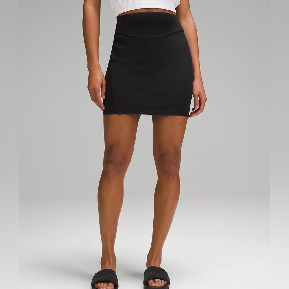 Lululemon Scuba Skirt - Black